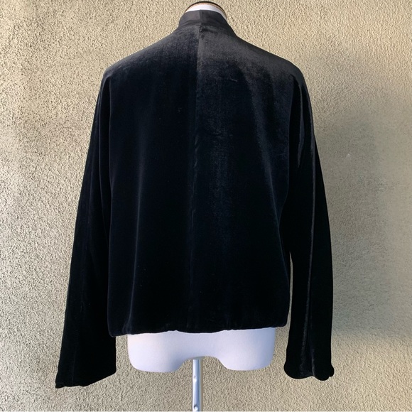 “Pure DKNY” Black Velvet Jacket Bow-Tie Closure Gorgeous size 6 - Picture 3 of 12